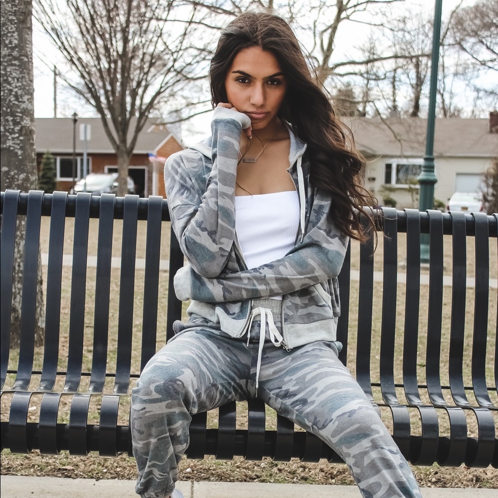 Indy Camo Sweatshirt